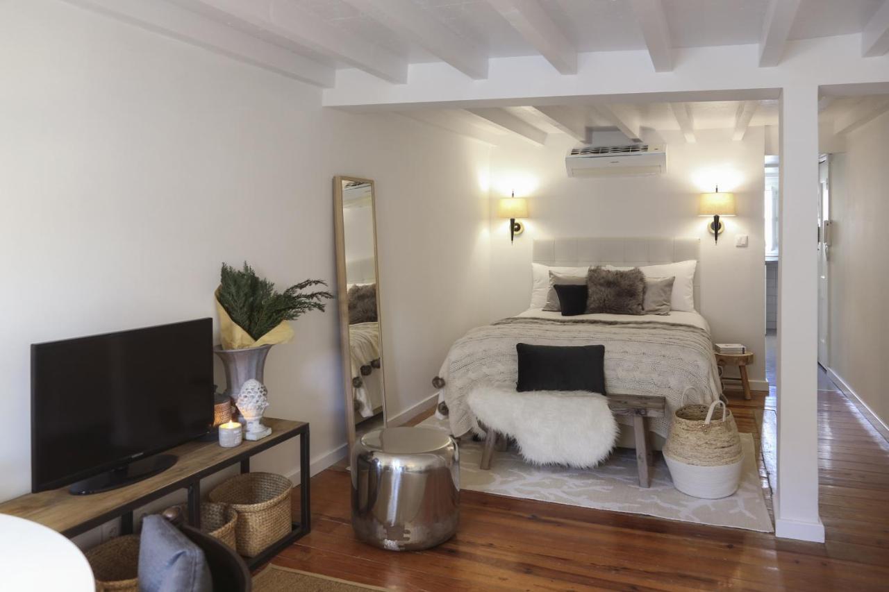 Appartement Chic Urban Retreat At Downtown With Balcony & Views à Lisboa Extérieur photo